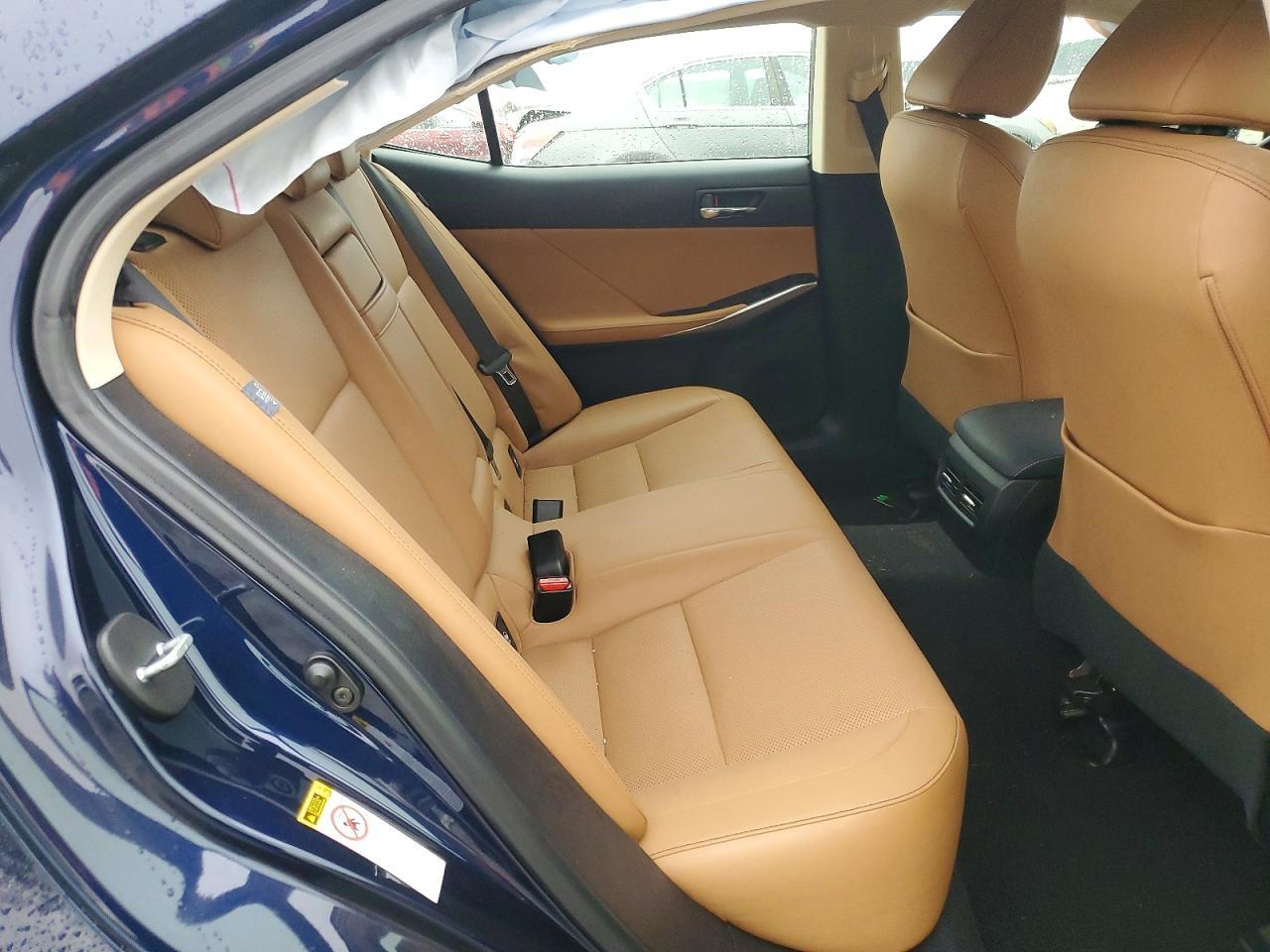 2015 LEXUS IS 250