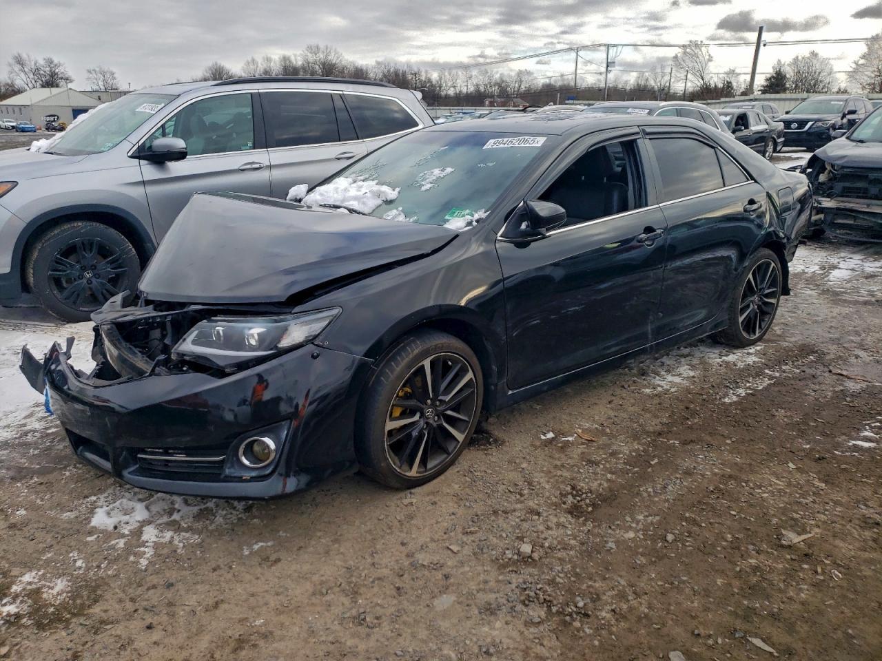 2014 TOYOTA CAMRY