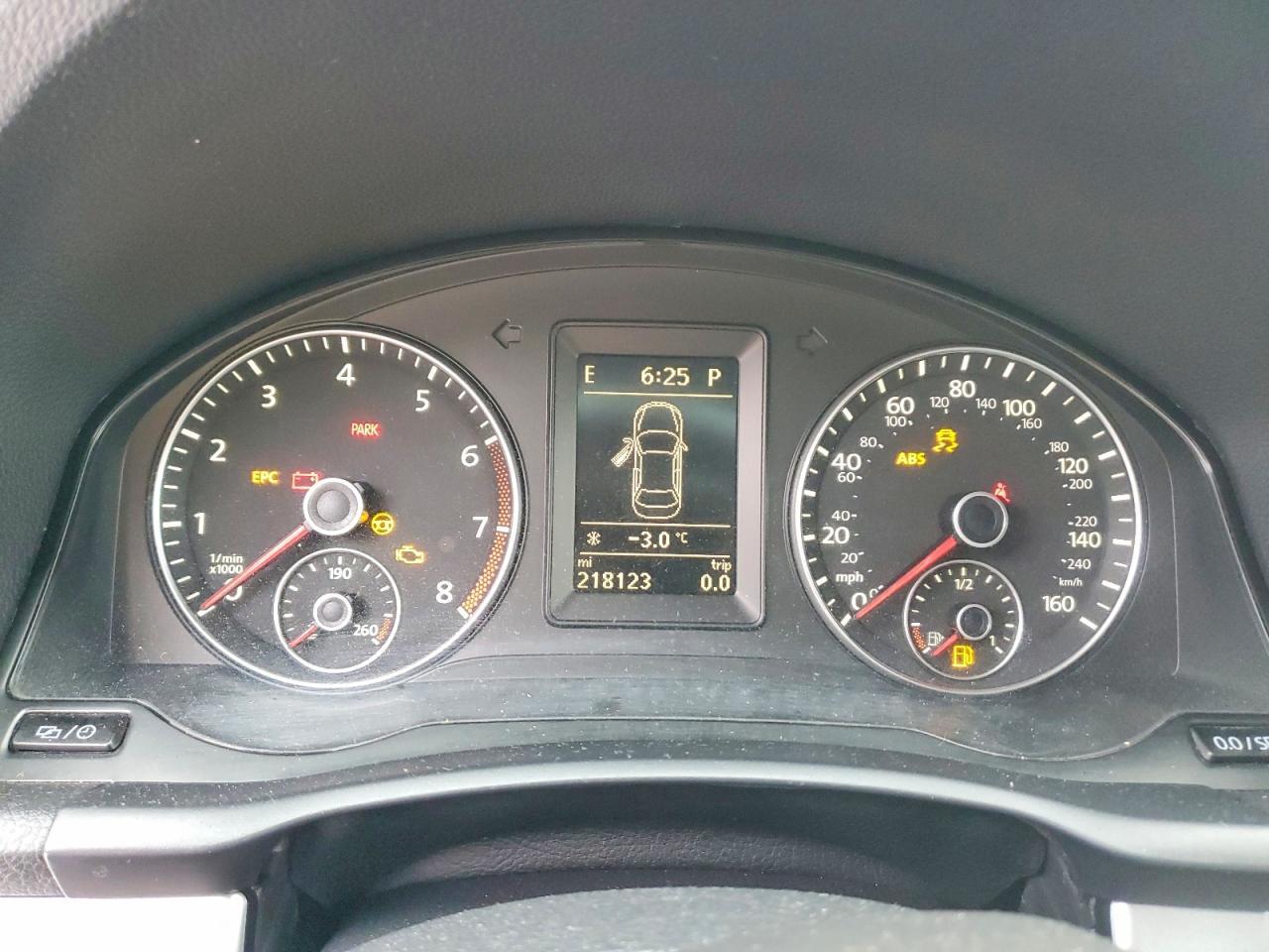 2013 VOLKSWAGEN EOS
