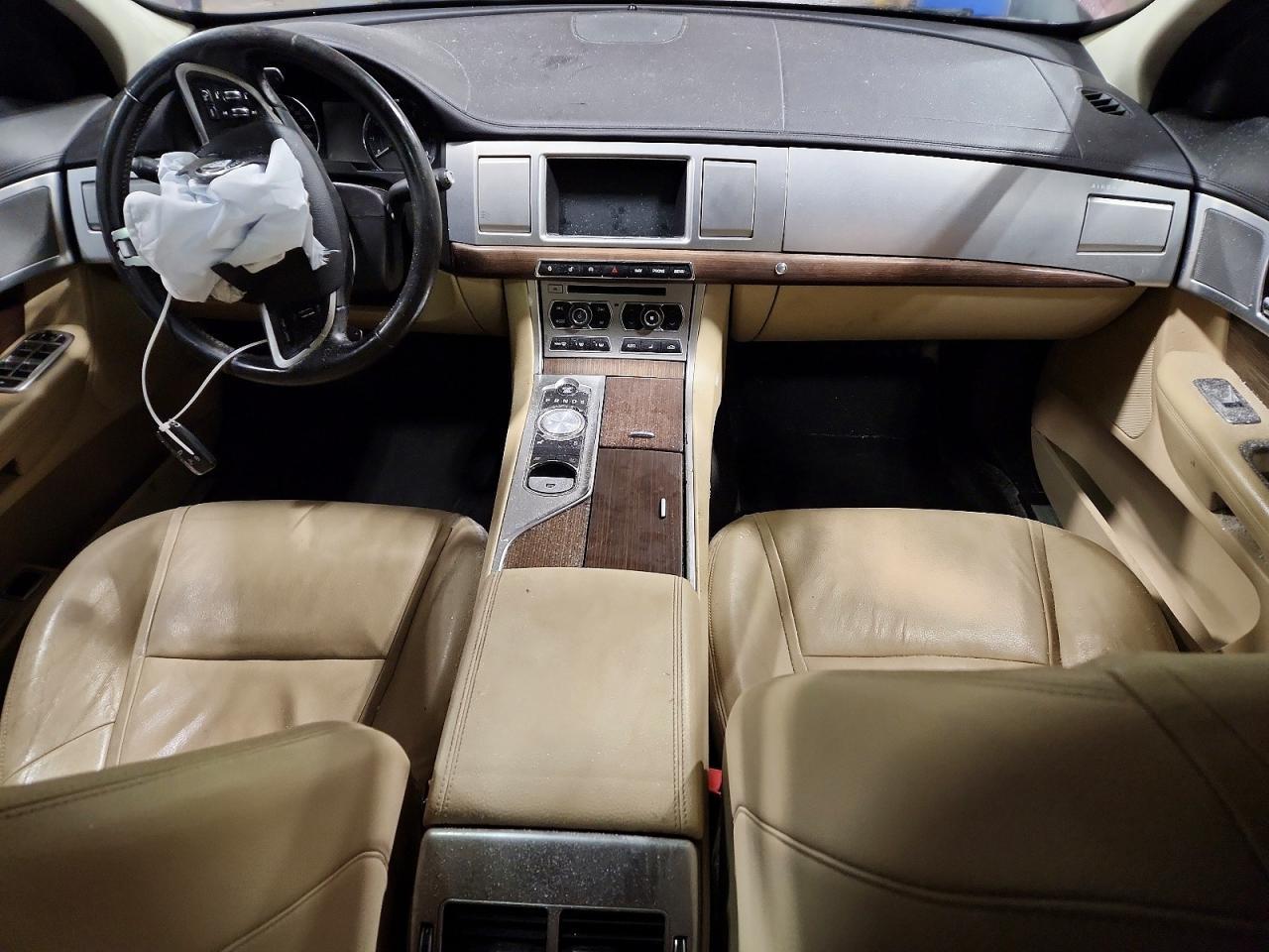 2015 JAGUAR XF