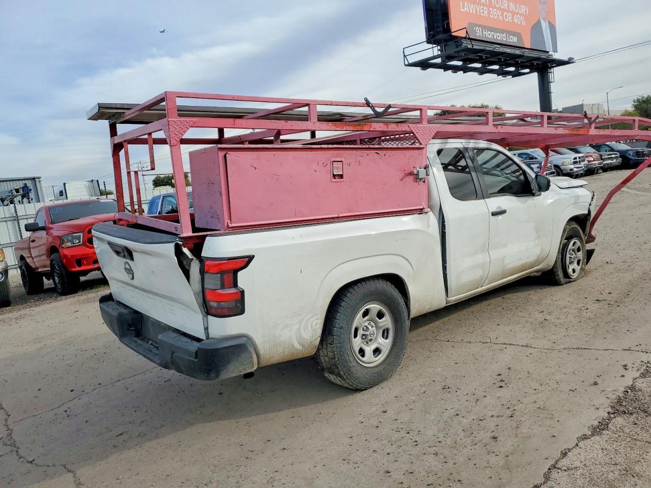 2022 NISSAN Frontier