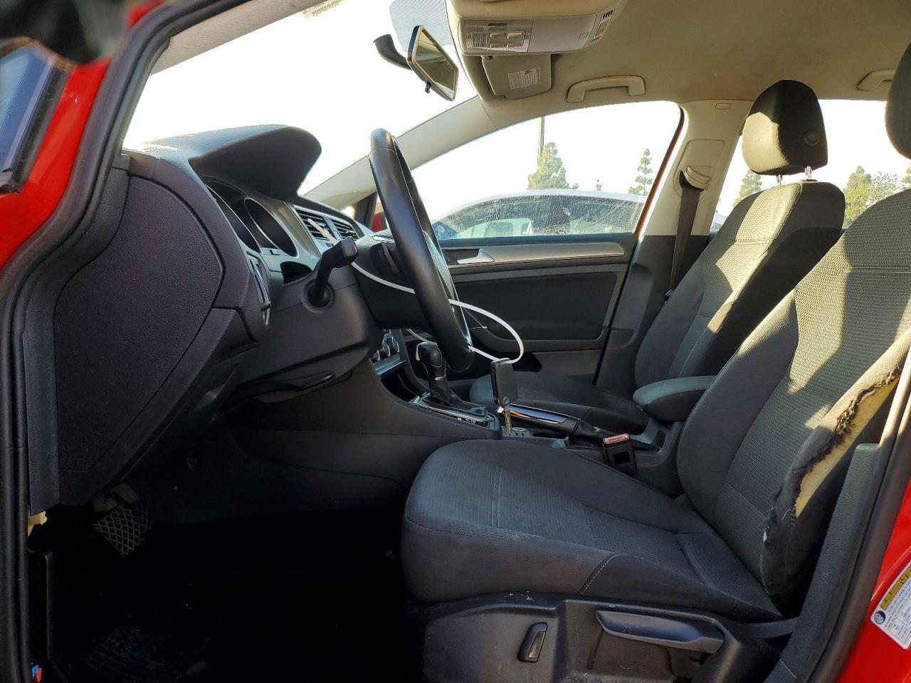 2016 VOLKSWAGEN GOLF