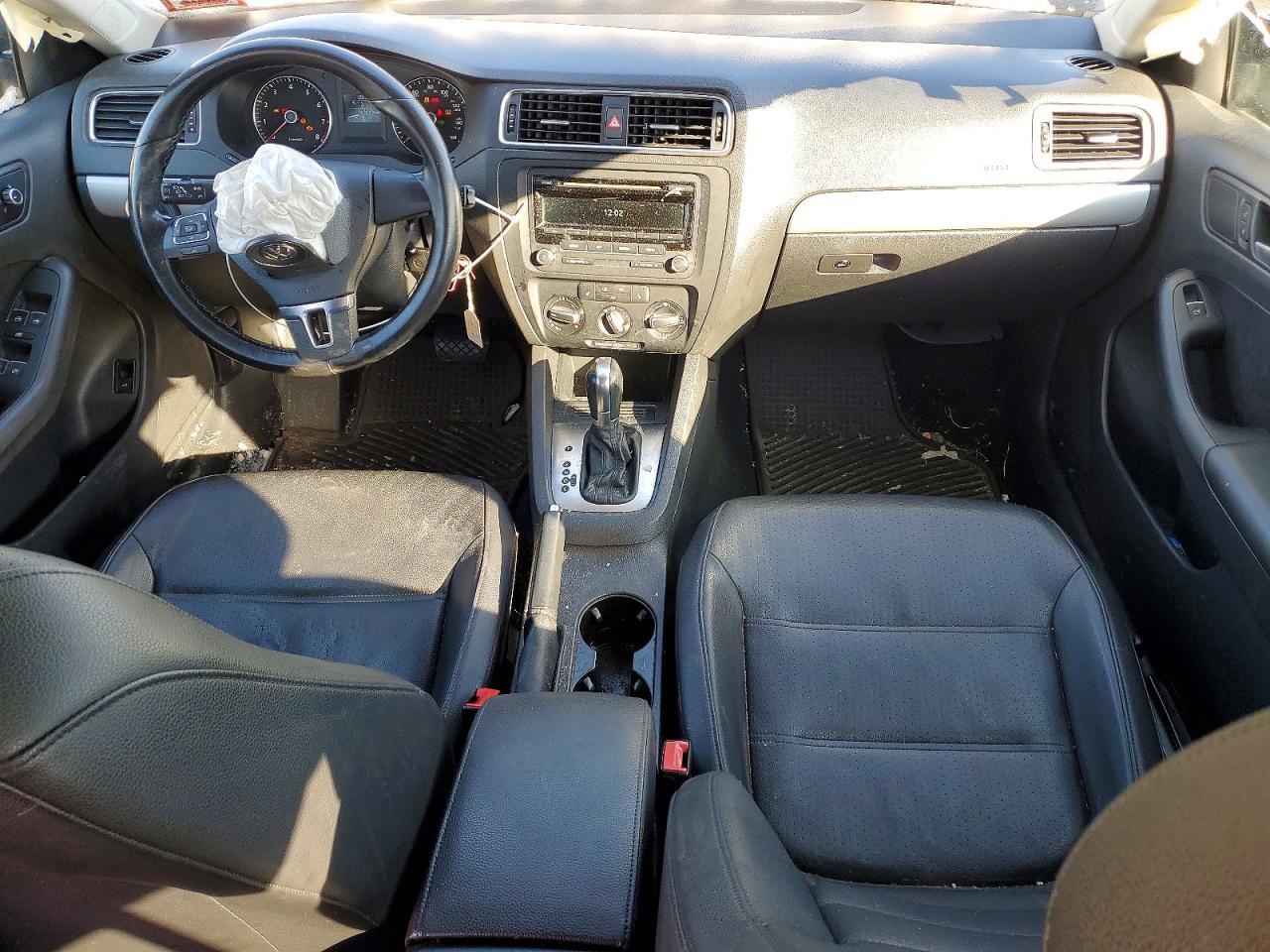 2014 VOLKSWAGEN JETTA
