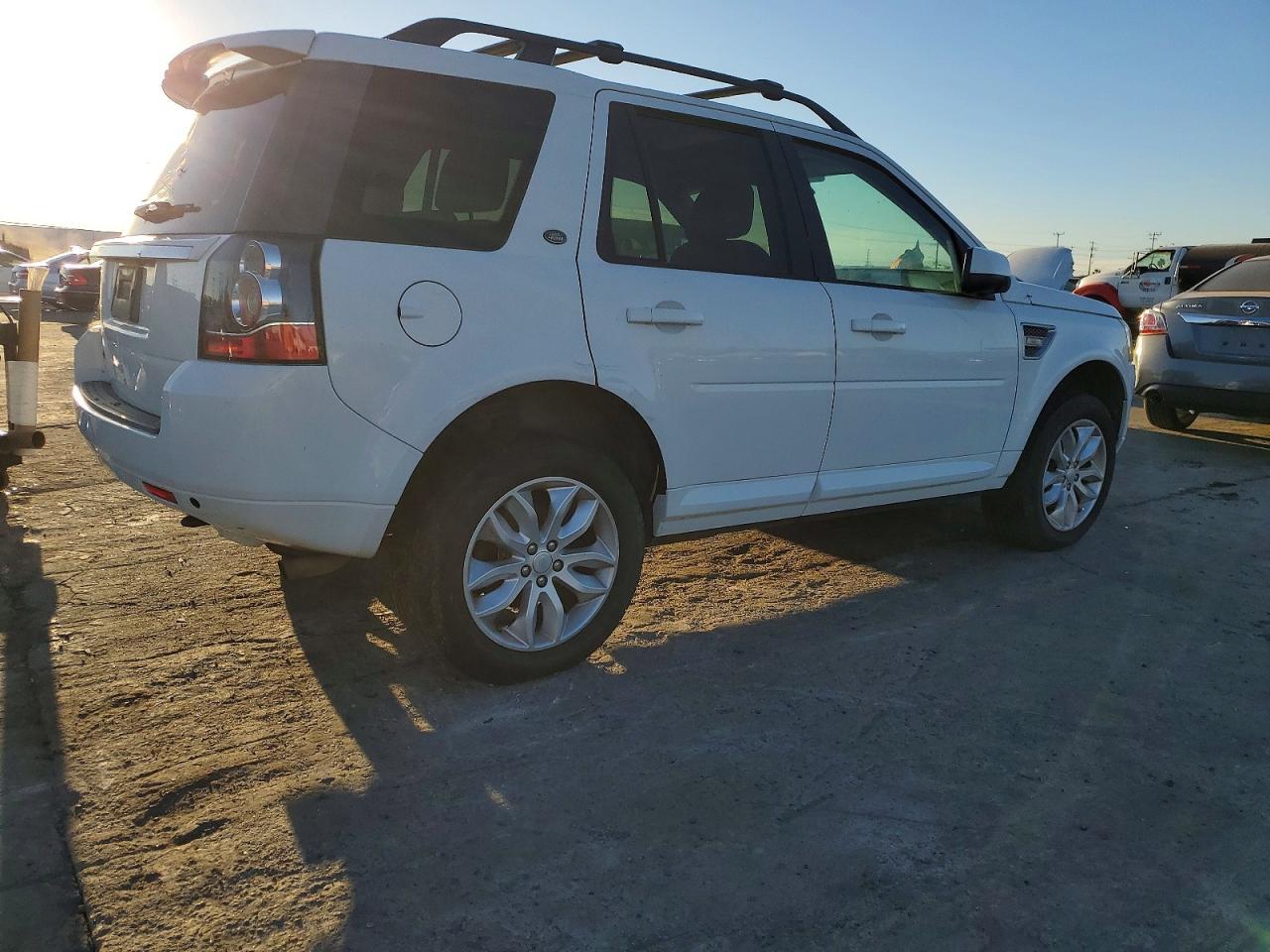 2015 LAND ROVER LR2