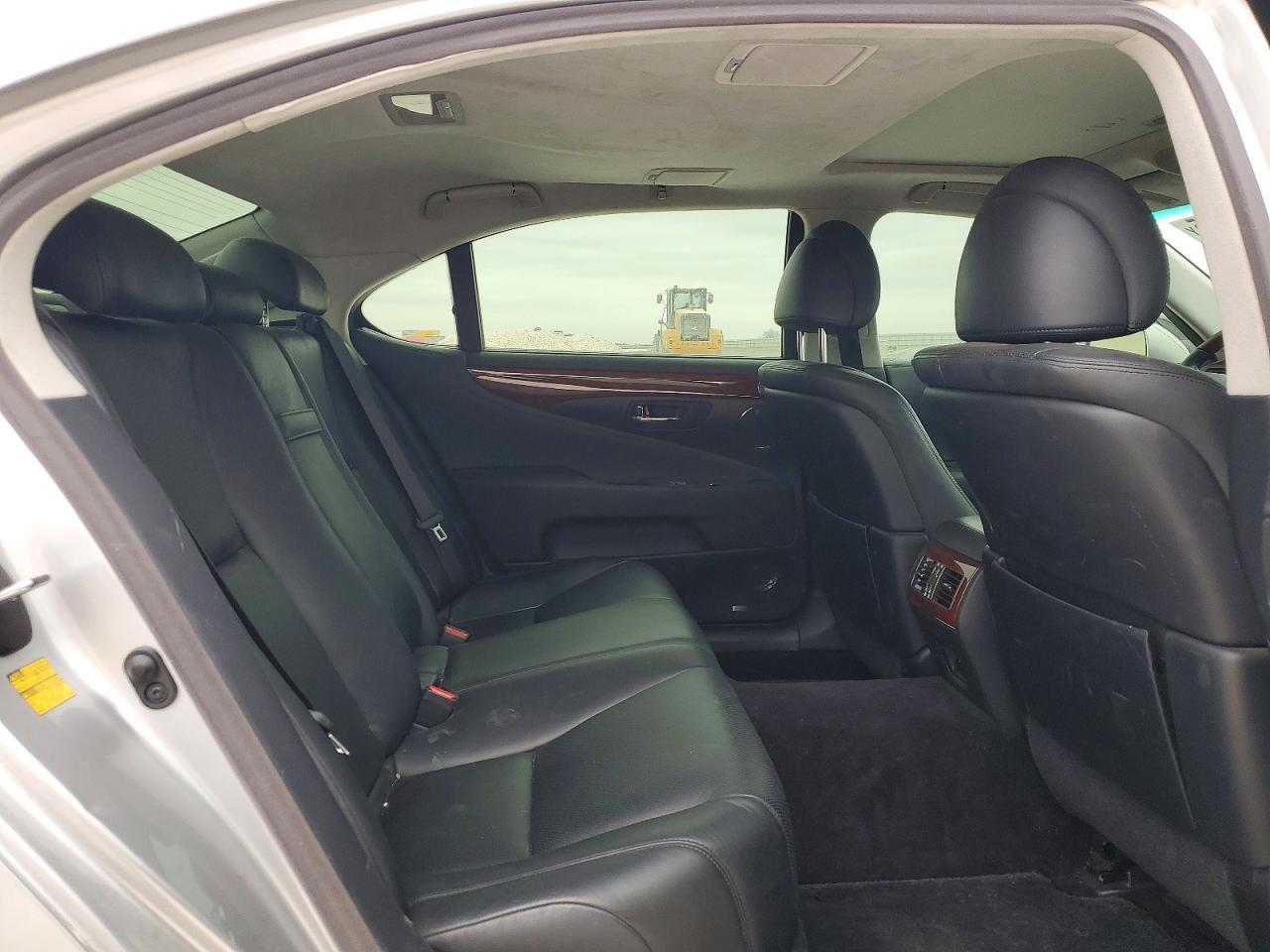 2012 LEXUS LS 460
