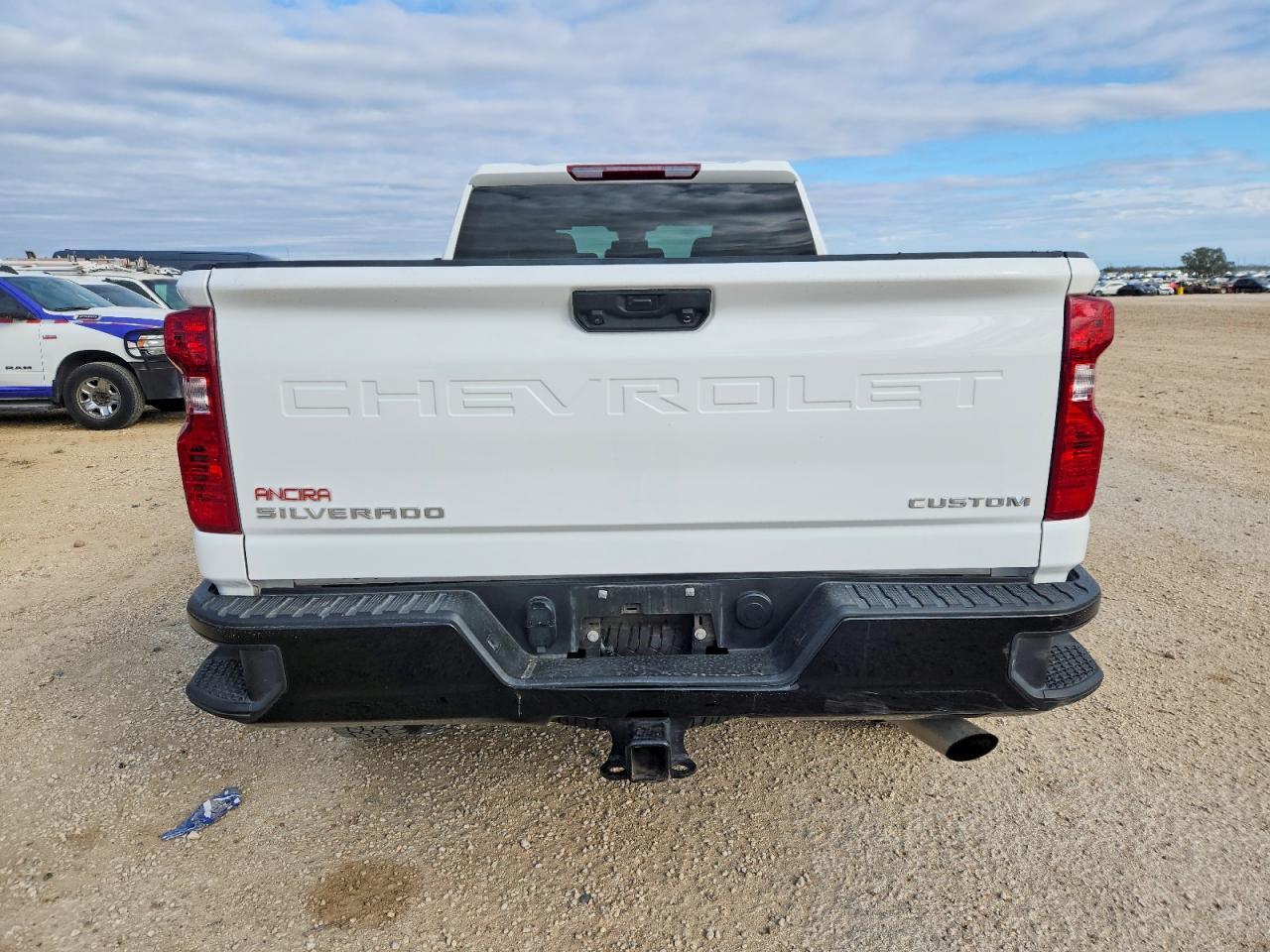 2025 CHEVROLET Silverado