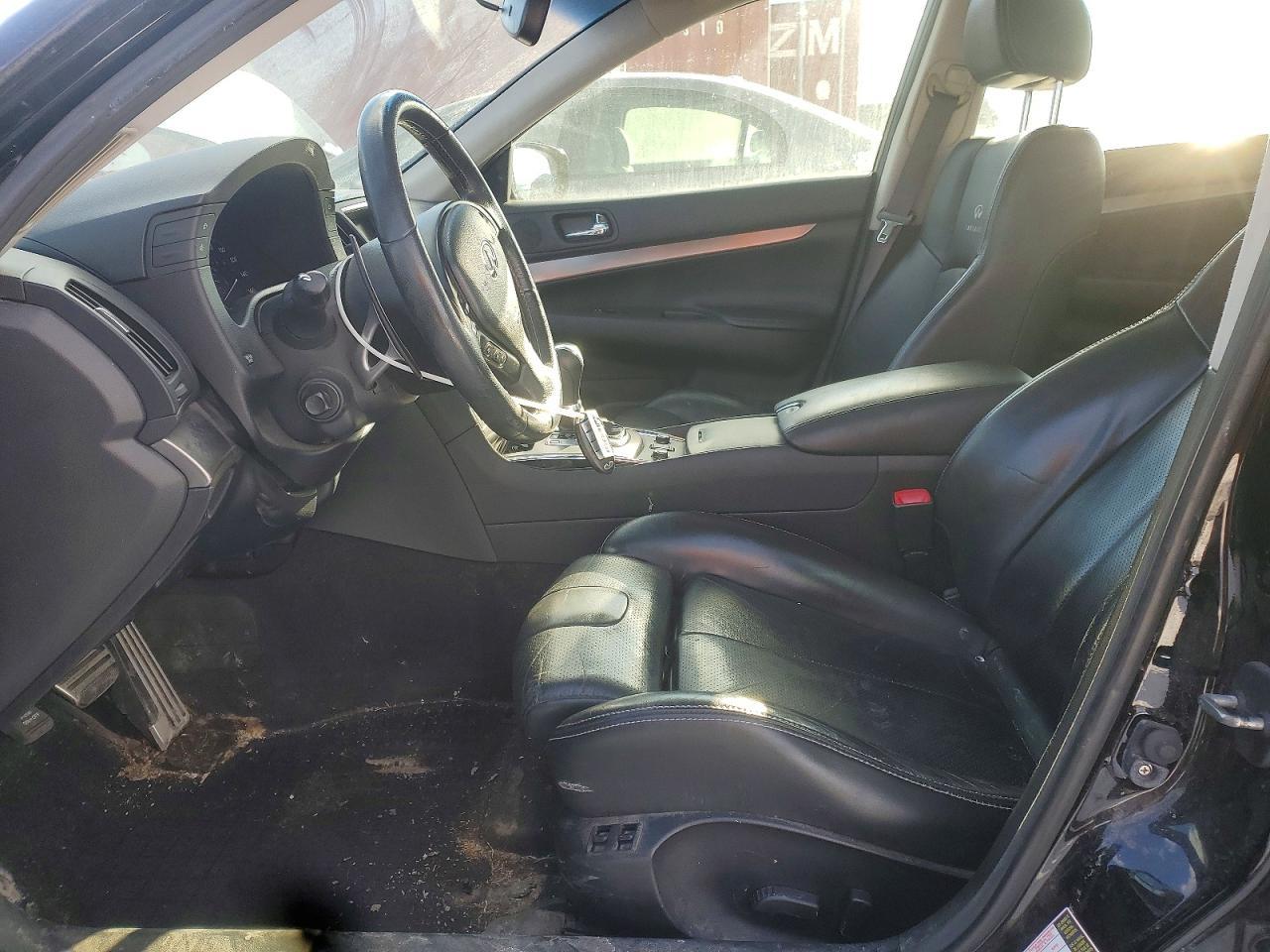 2012 INFINITI G37