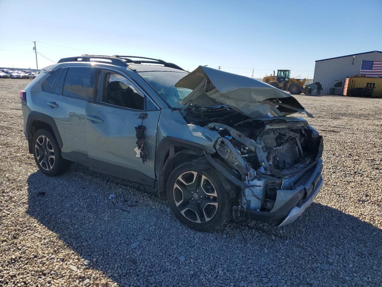 2019 TOYOTA RAV4