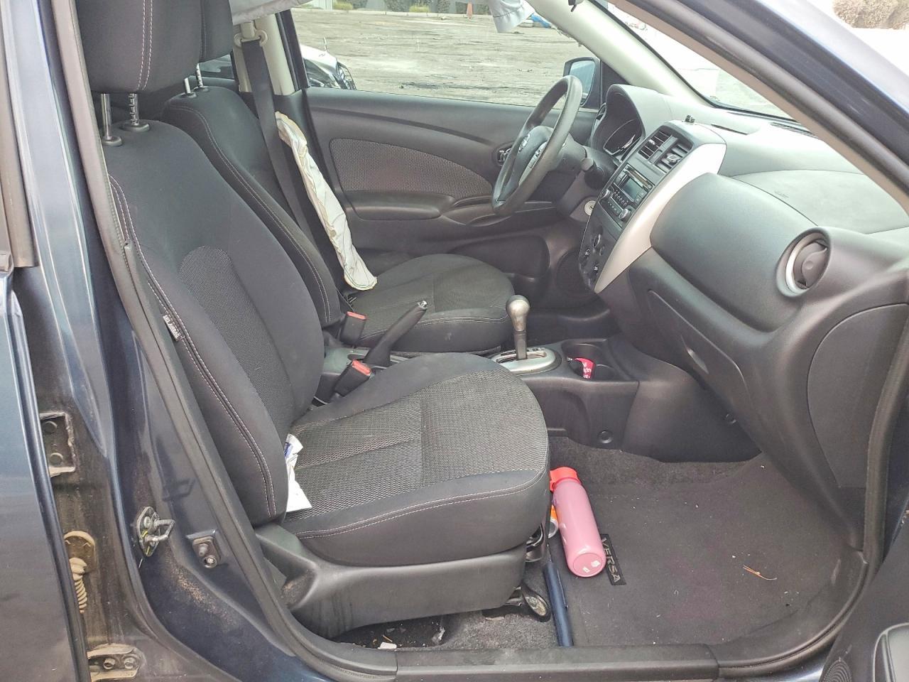 2015 NISSAN VERSA