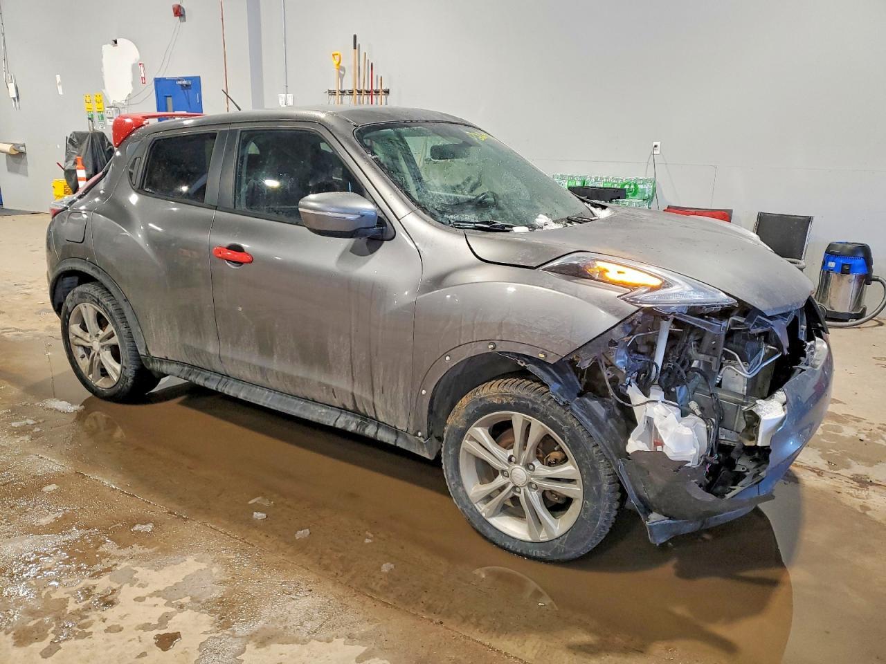 2015 NISSAN Juke