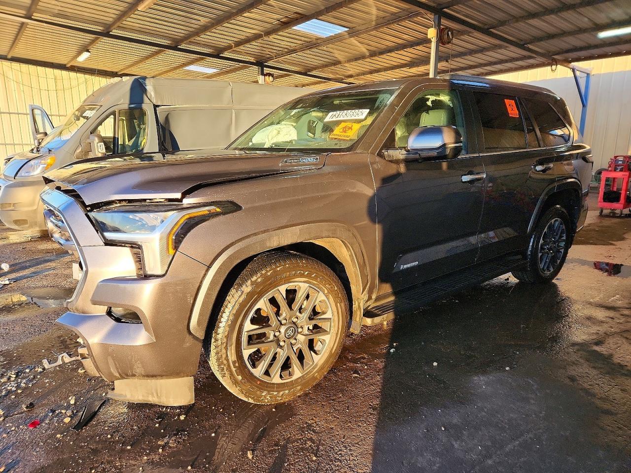 2025 TOYOTA Sequoia