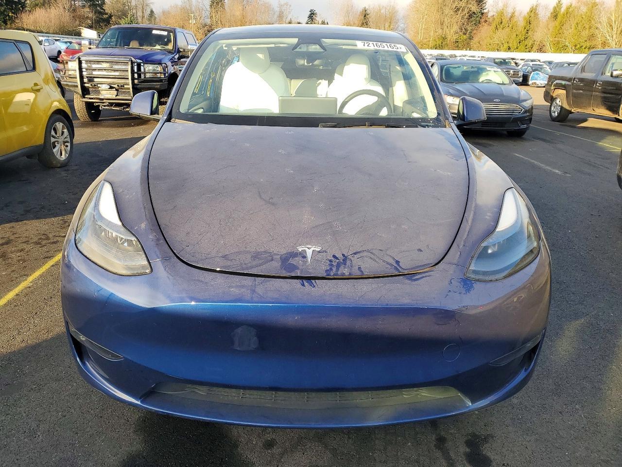 2024 TESLA MODEL Y