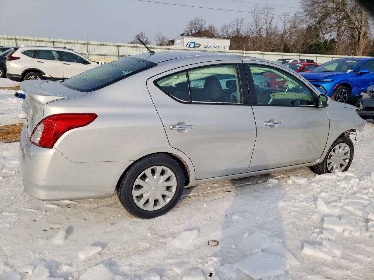 2019 NISSAN VERSA
