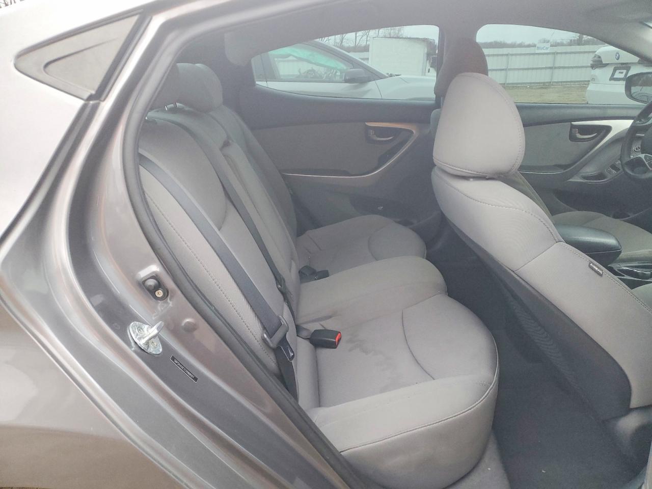 2012 HYUNDAI ELANTRA