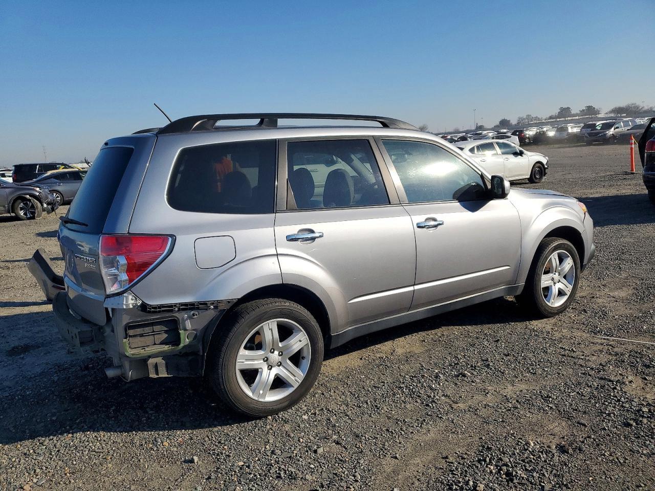 2010 SUBARU FORESTER