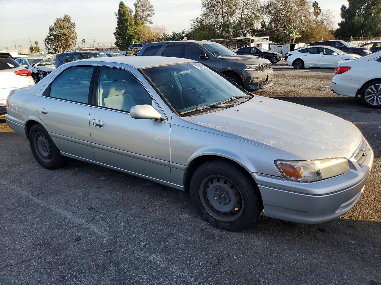 2000 TOYOTA CAMRY