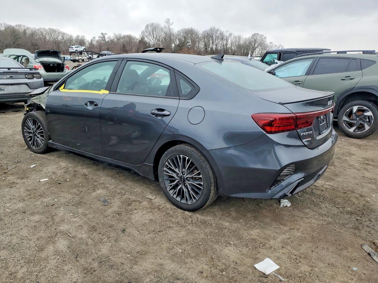 2023 KIA FORTE