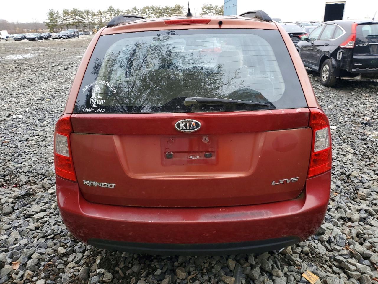 2008 KIA RONDO