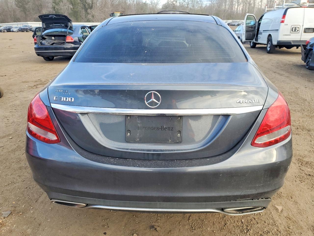 2016 MERCEDES-BENZ C-CLASS