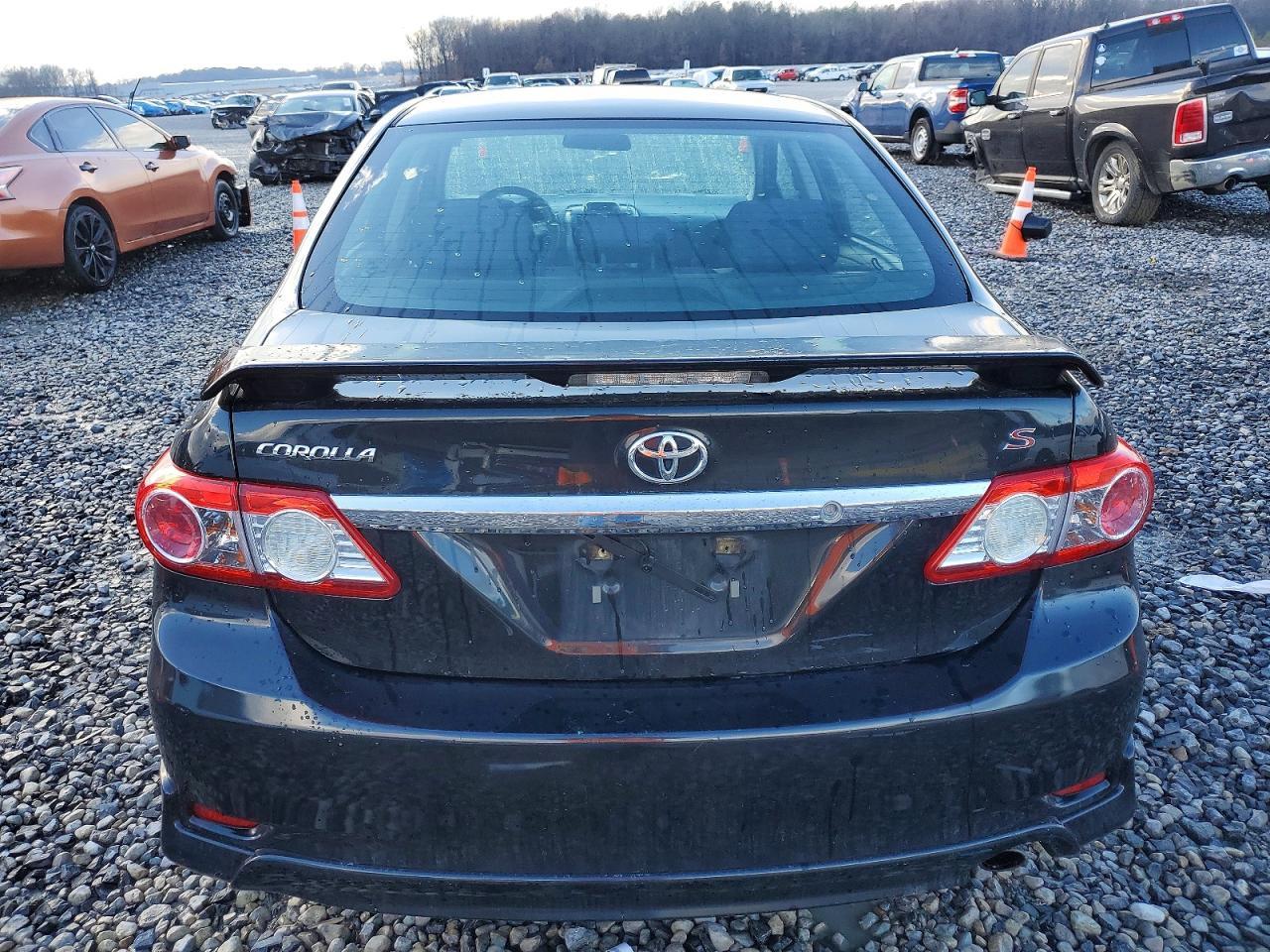 2013 TOYOTA COROLLA