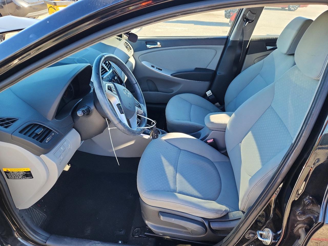 2013 HYUNDAI ACCENT