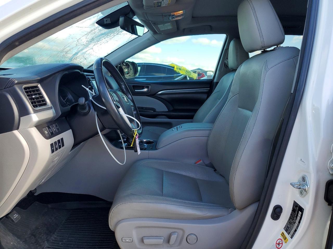 2017 TOYOTA HIGHLANDER