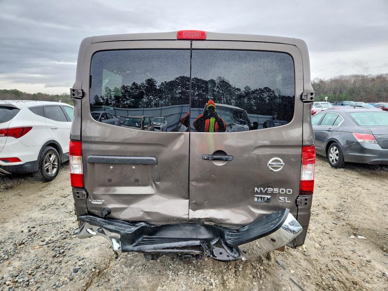 2016 NISSAN NV3500