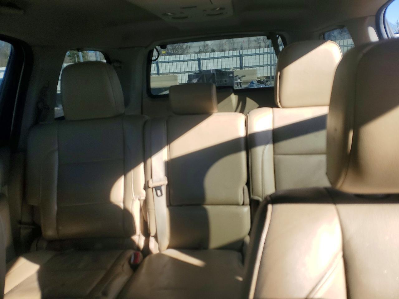 2014 NISSAN Armada