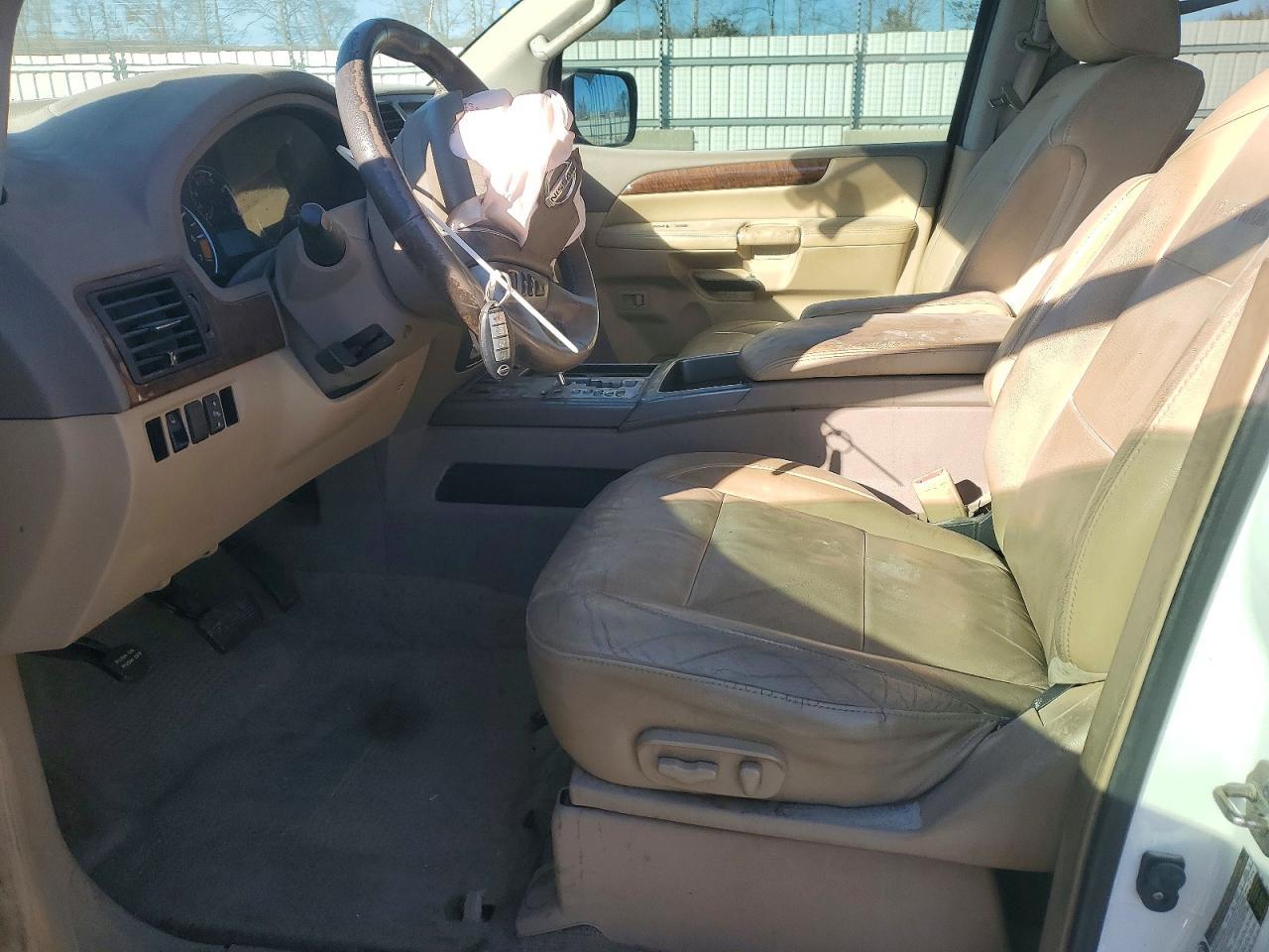 2014 NISSAN Armada