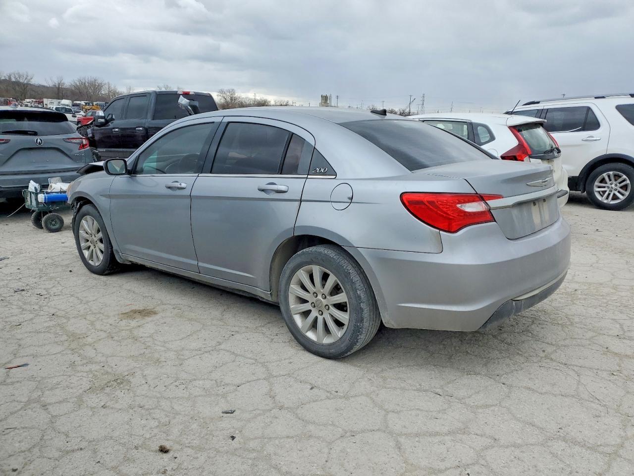 2013 CHRYSLER 200