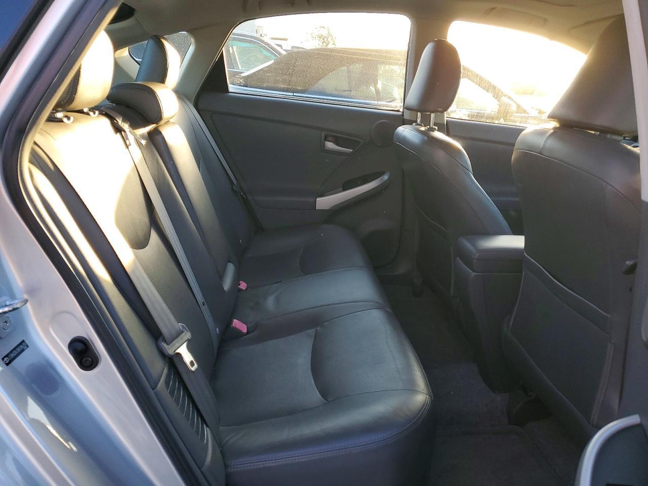 2011 TOYOTA PRIUS