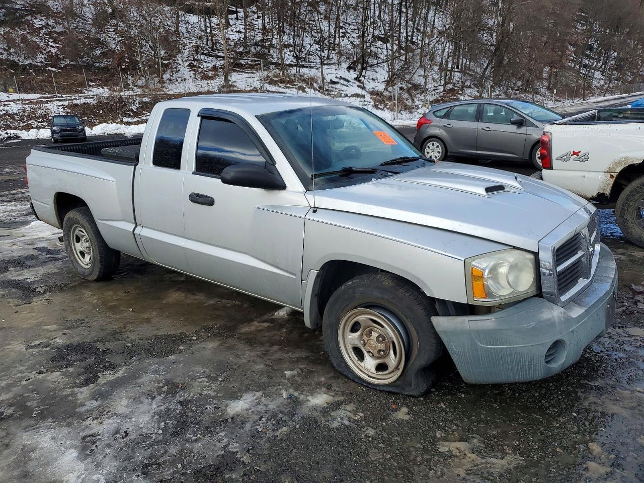 2005 DODGE Dakota