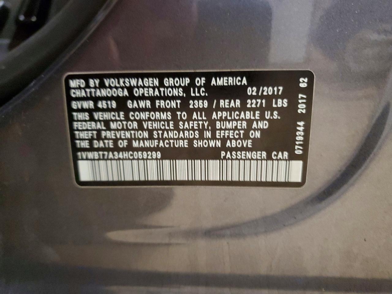 2017 VOLKSWAGEN Passat