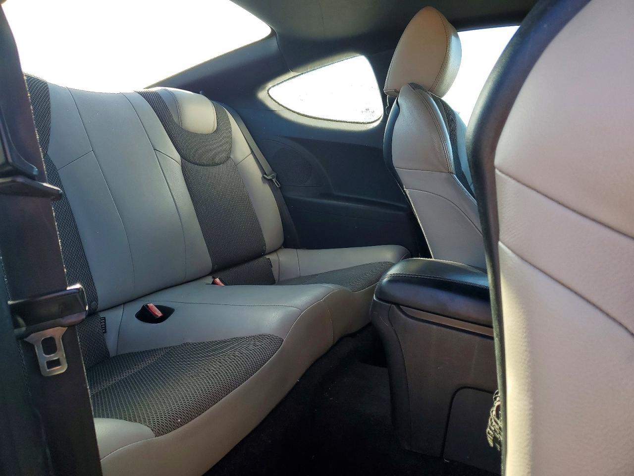 2013 HYUNDAI GENESIS