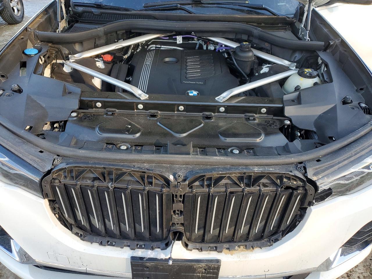2021 BMW X7