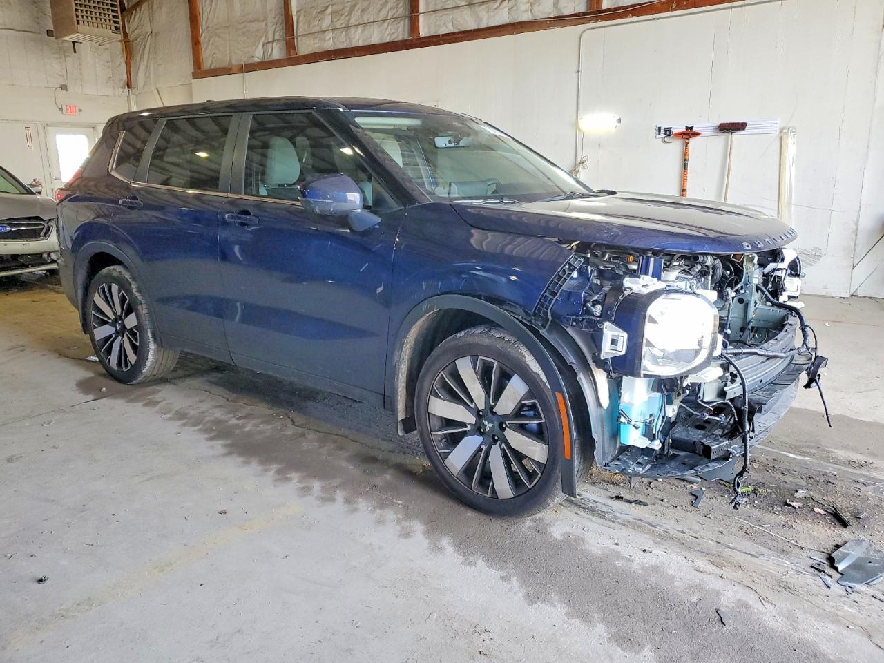 2025 MITSUBISHI outlander