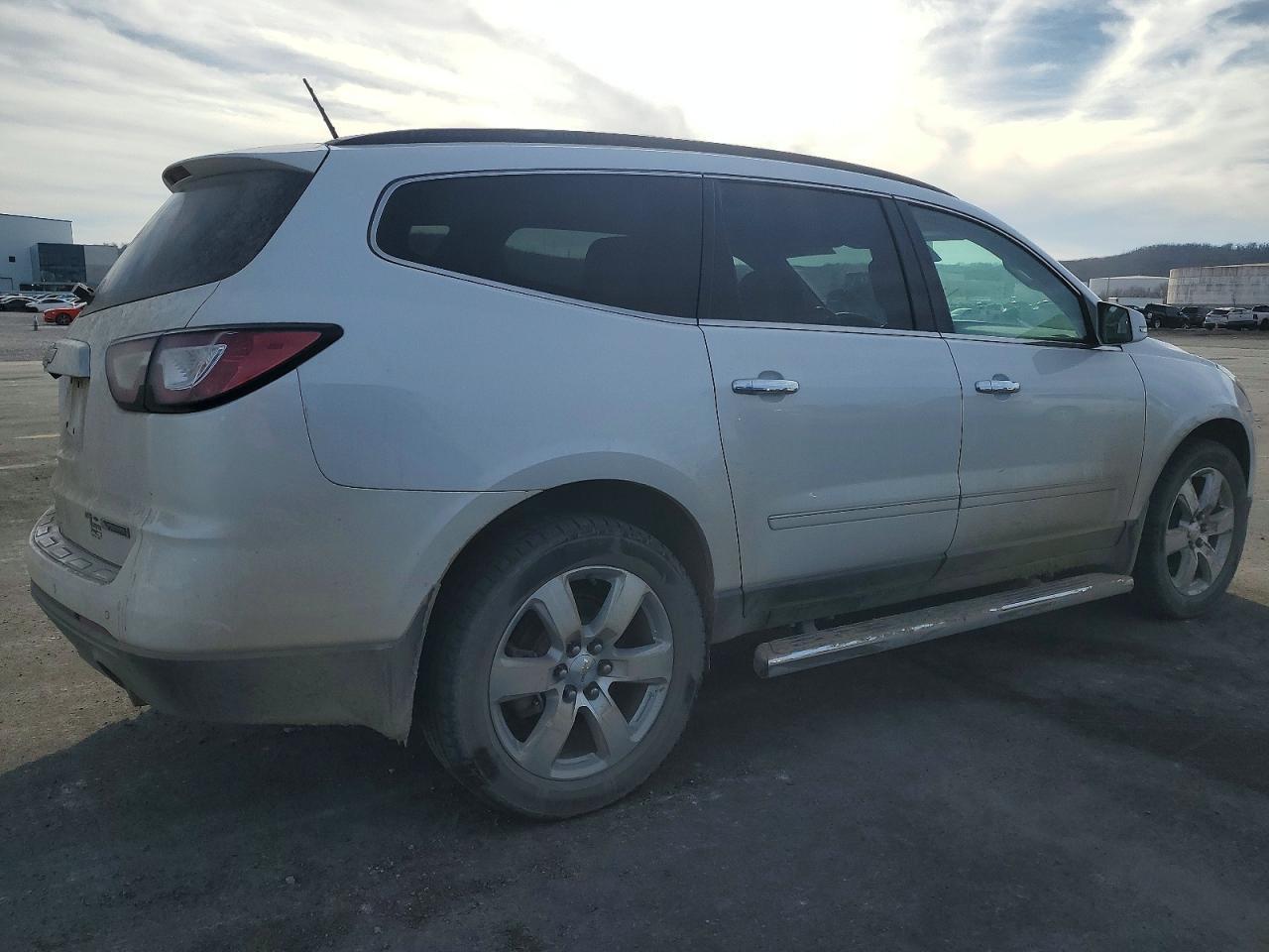 2017 CHEVROLET TRAVERSE
