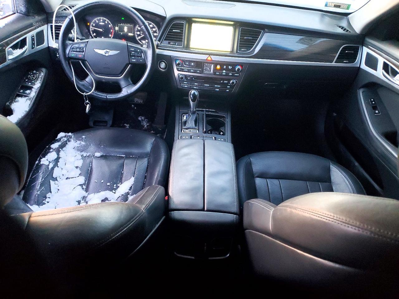 2015 HYUNDAI GENESIS