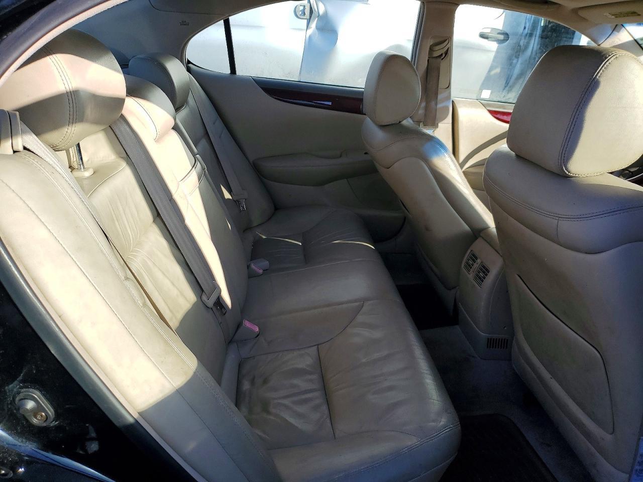 2004 LEXUS ES 330