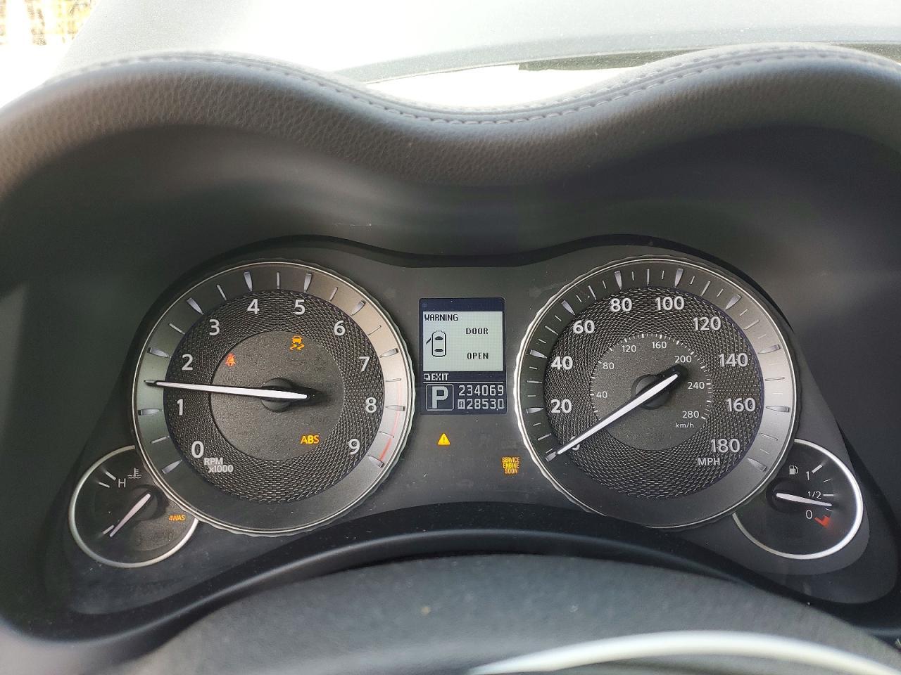 2011 INFINITI M37