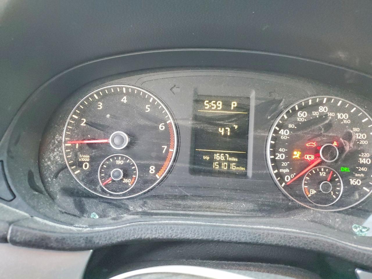 2012 VOLKSWAGEN Passat