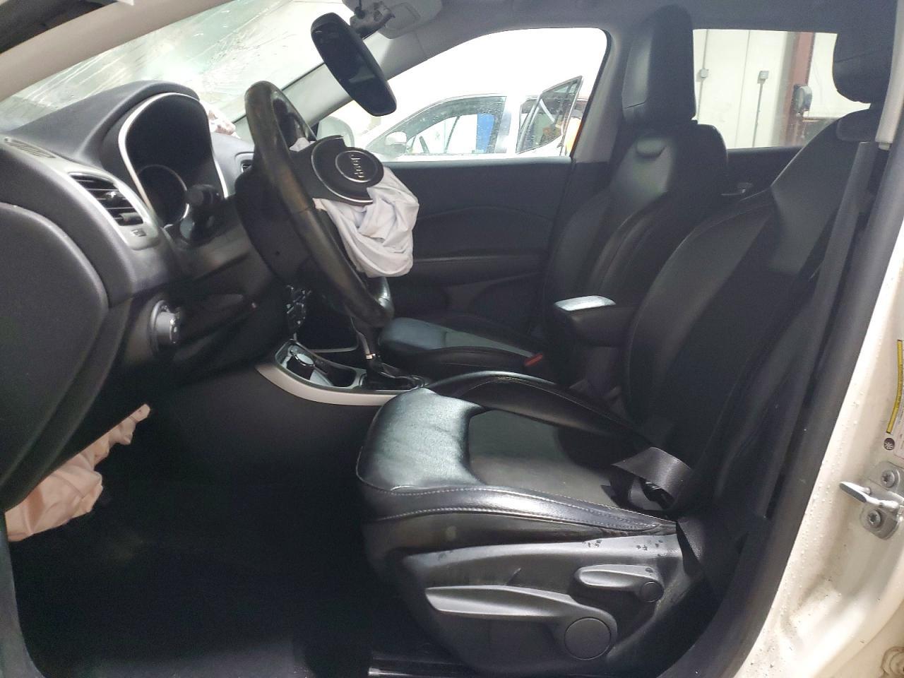 2020 JEEP Compass