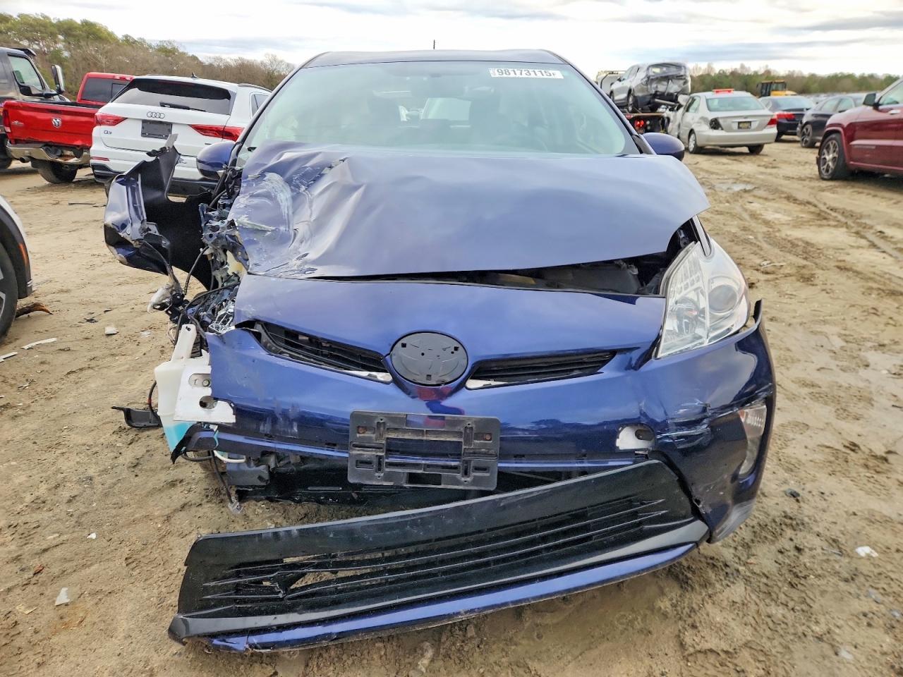 2015 TOYOTA PRIUS