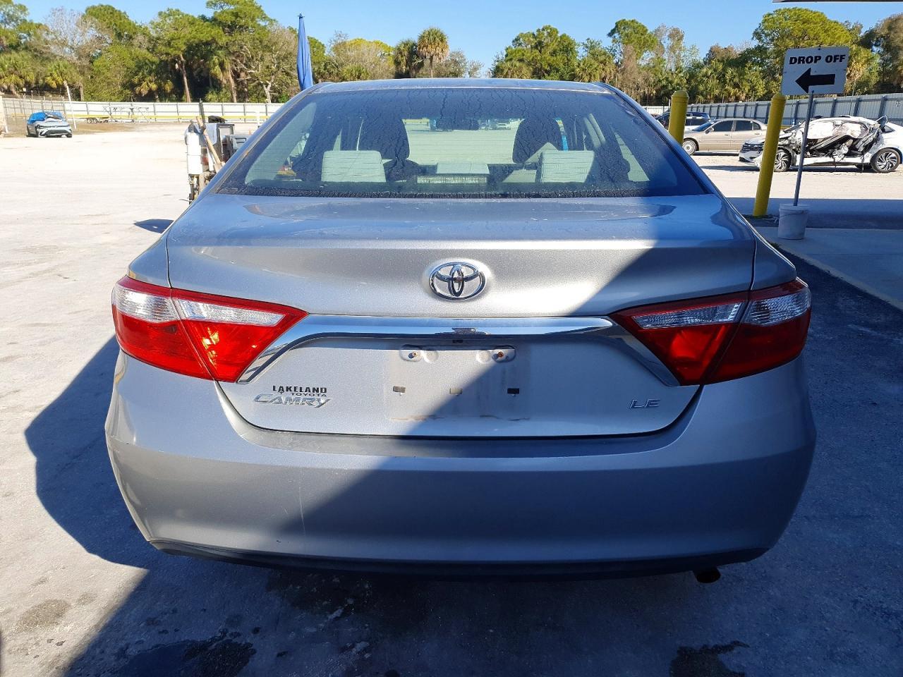 2015 TOYOTA CAMRY