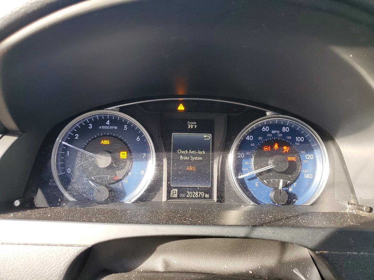 2016 TOYOTA CAMRY
