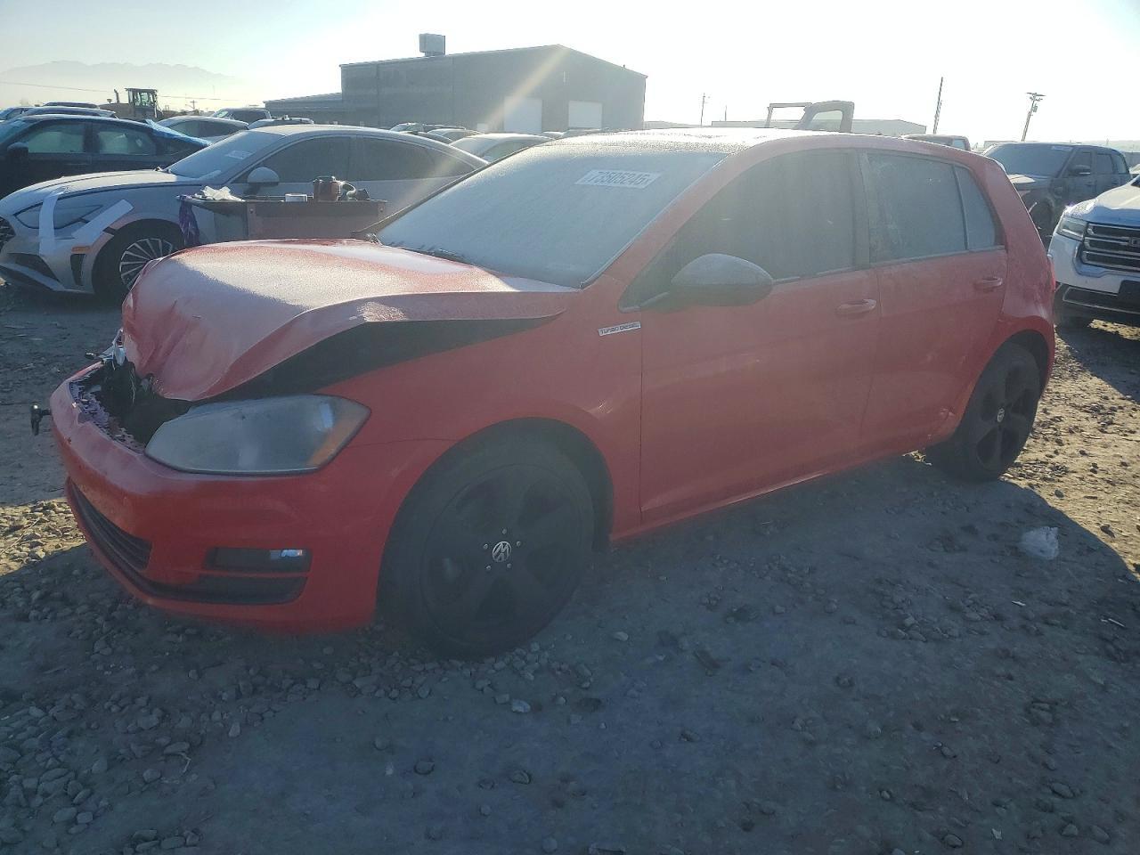 2015 VOLKSWAGEN GOLF