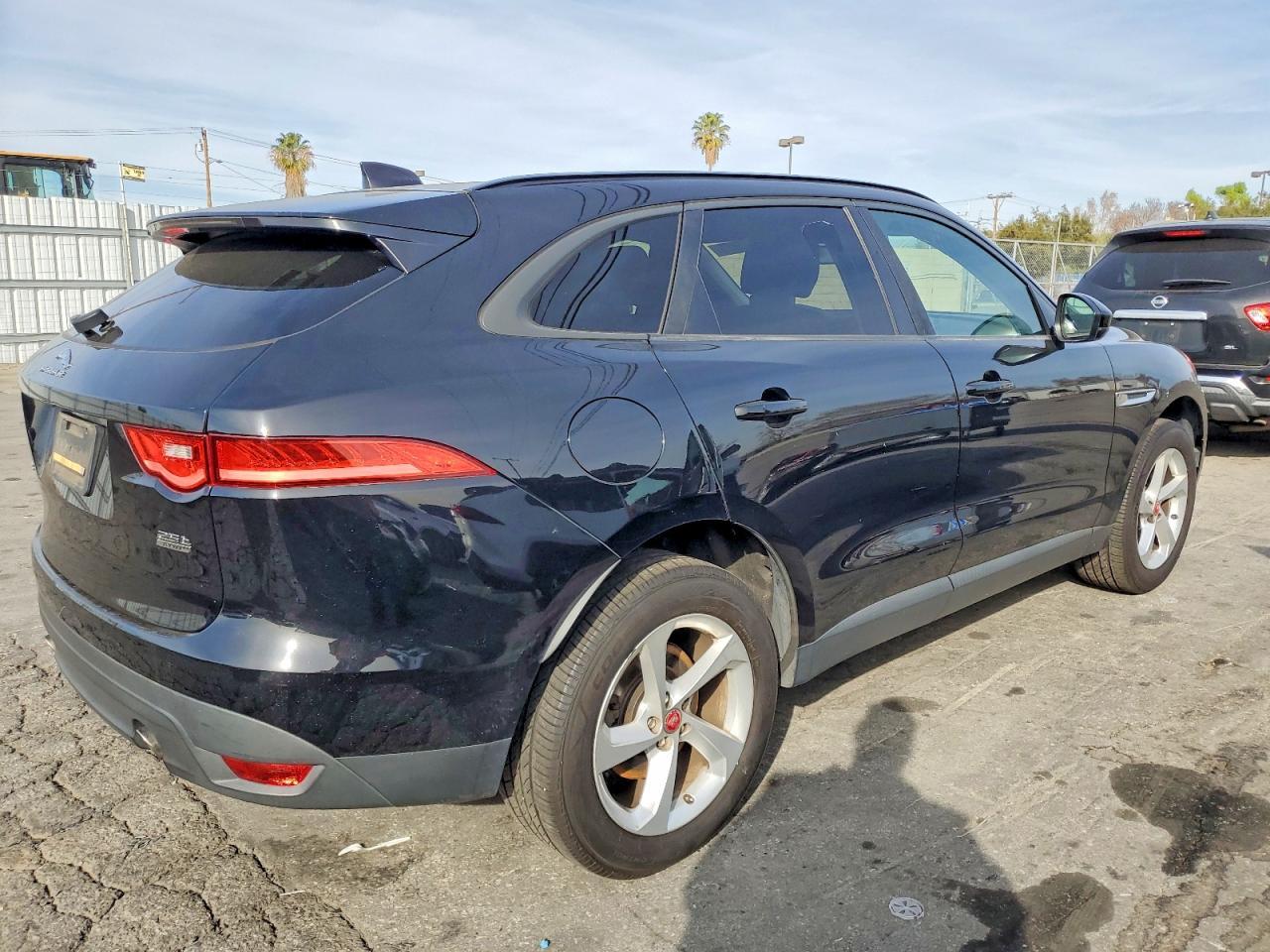 2018 JAGUAR F-Pace