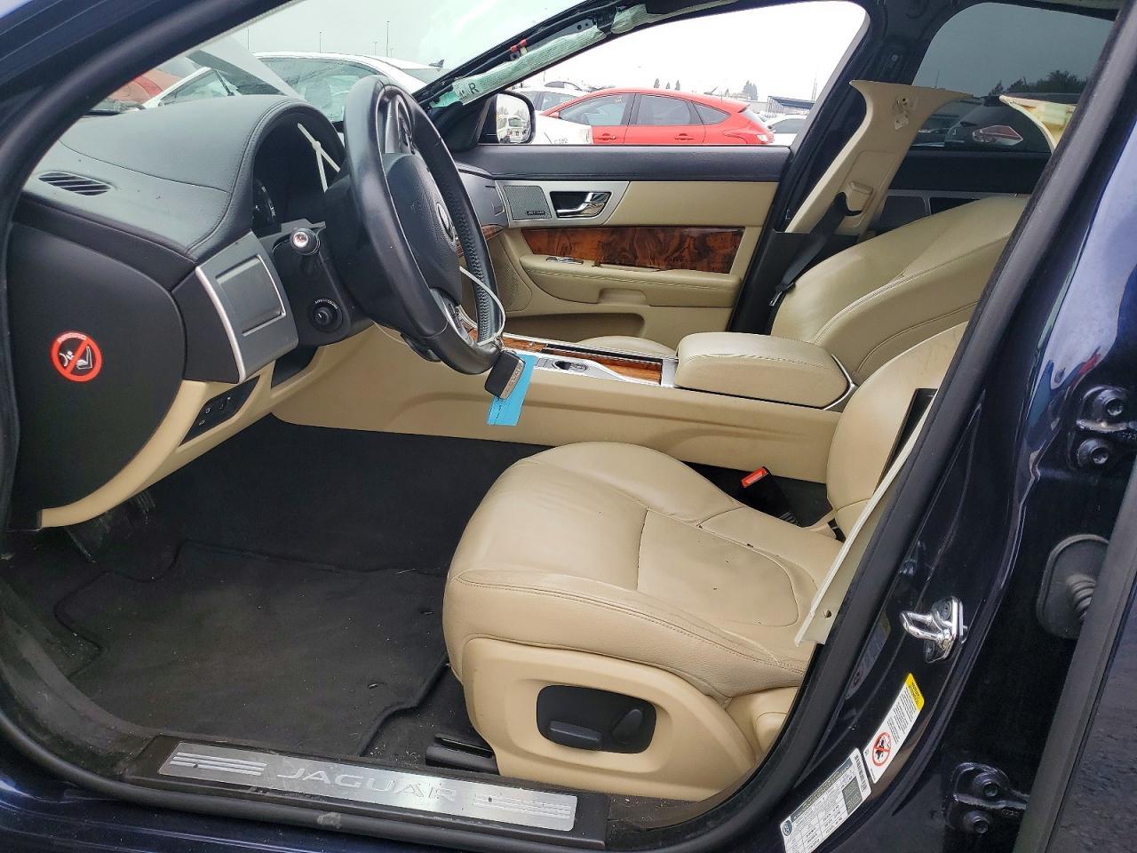 2015 JAGUAR XF
