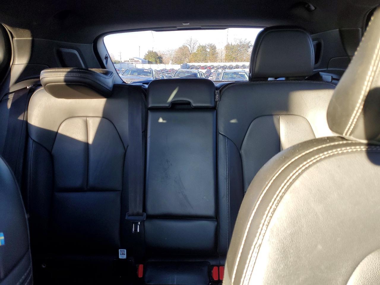2019 VOLVO XC40
