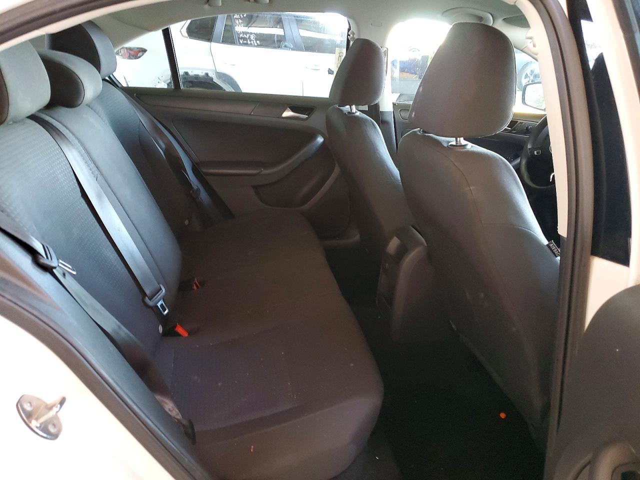 2016 VOLKSWAGEN JETTA